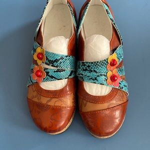 NWOT girls Maryjane Shoes sz 40